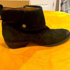 Nine West Black Suede Booties Sz 7.5